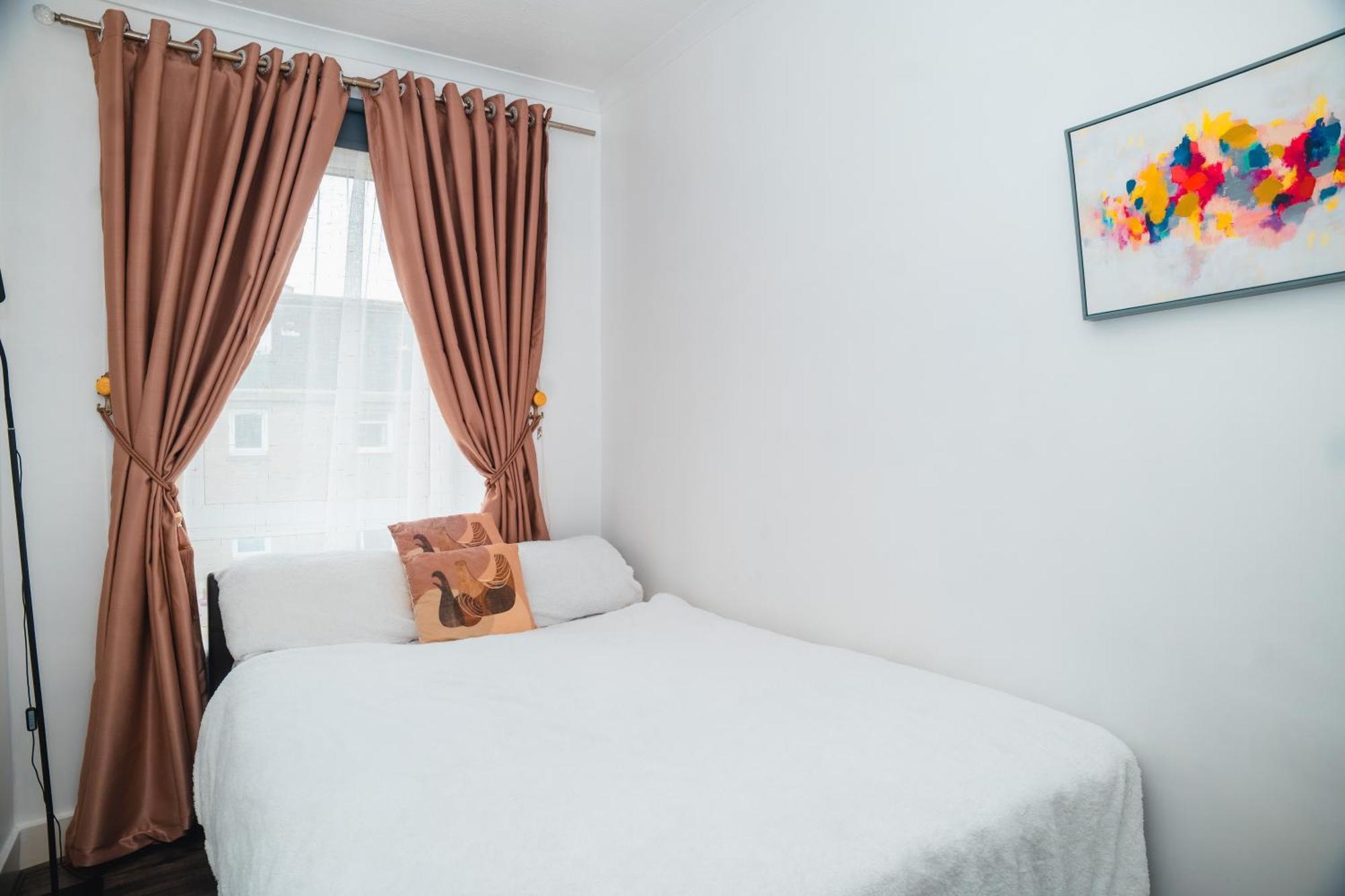 Entire Fabulous 2Bedroom First Floor Flat Located Within Close Proximity To City Centre & University Of Aberdeen With Private Parking ภายนอก รูปภาพ