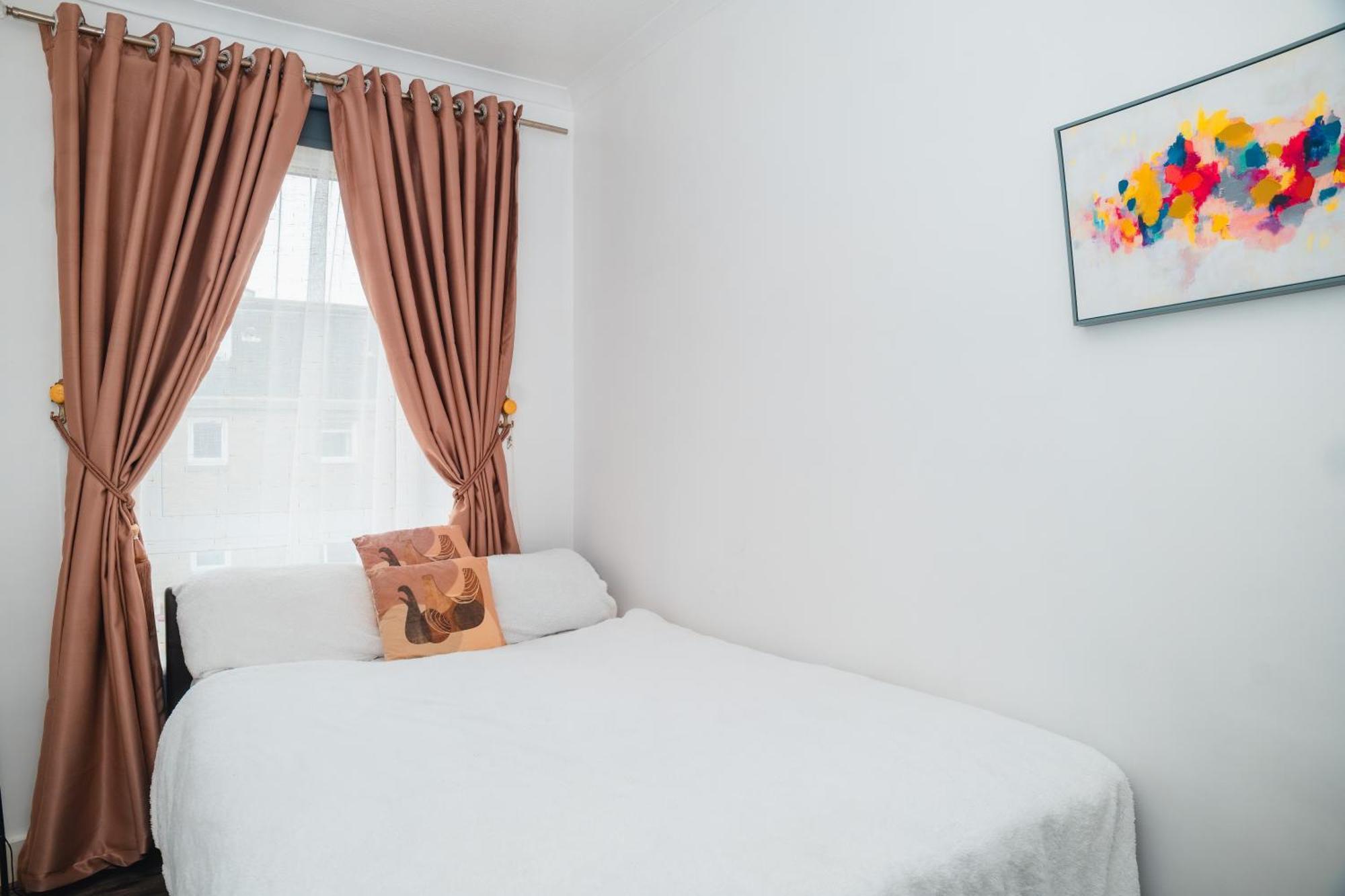 Entire Fabulous 2Bedroom First Floor Flat Located Within Close Proximity To City Centre & University Of Aberdeen With Private Parking ภายนอก รูปภาพ