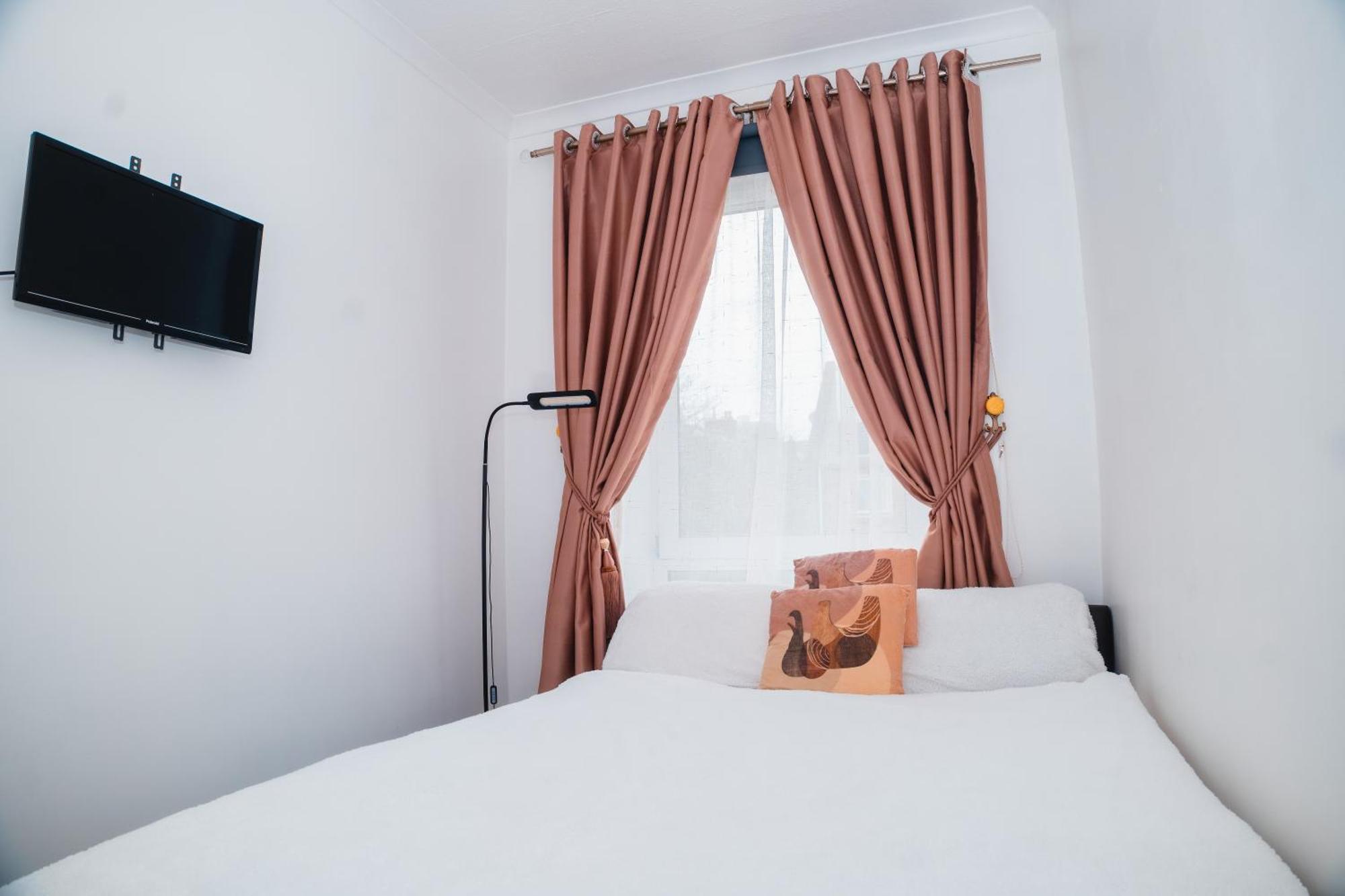 Entire Fabulous 2Bedroom First Floor Flat Located Within Close Proximity To City Centre & University Of Aberdeen With Private Parking ภายนอก รูปภาพ